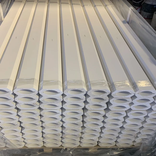 Big-league White Gesso Coated Wooden Crown Mouldings For Ceiling
